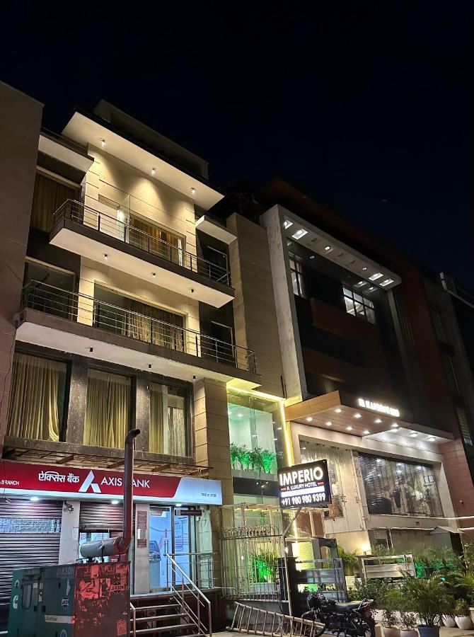 Hotel The Imperio Ню Делхи Екстериор снимка