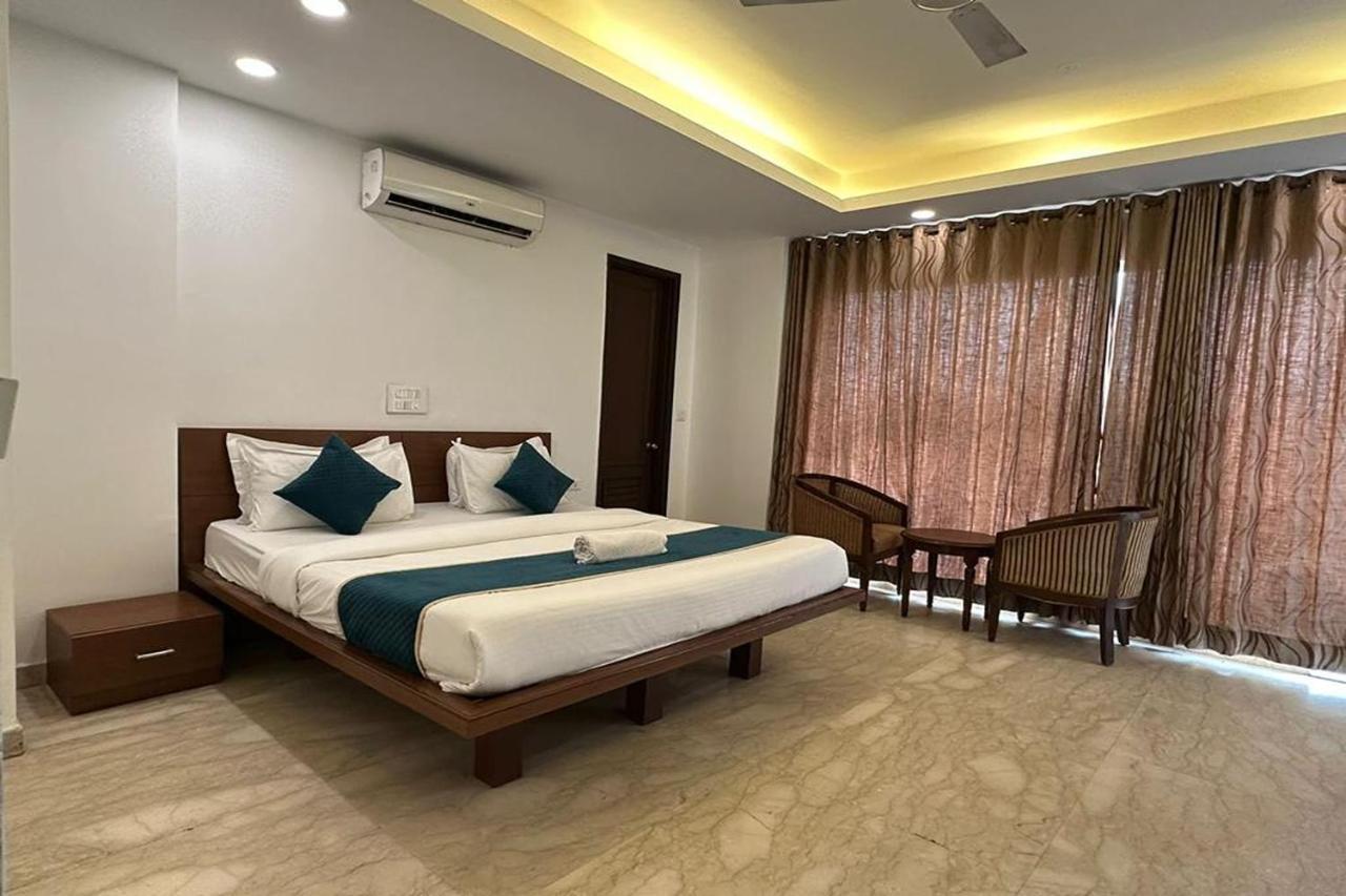 Hotel The Imperio Ню Делхи Екстериор снимка